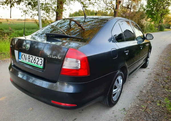 Skoda Octavia cena 10500 przebieg: 374000, rok produkcji 2009 z Kraków małe 29